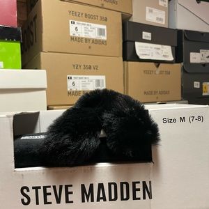 Women’s black fuzzy slippers